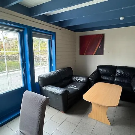 Coastal Haven * Nautnes